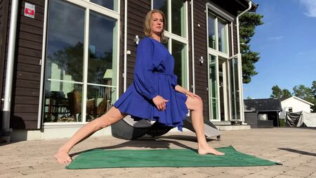 Marling yoga chatte