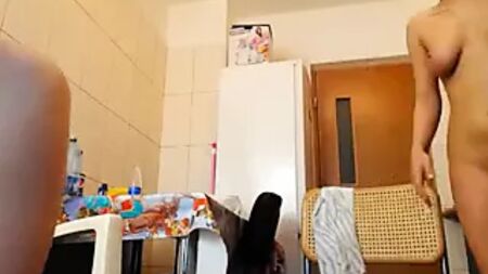3 filles croates en pleine action