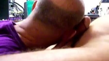 Les mecs aussi font des fellations incroyables !!