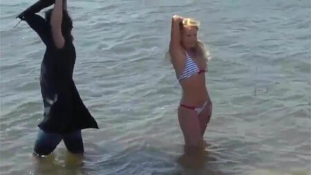 Séance photo en bikini Jewel