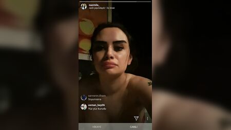Vidéo de Naz où l'on voit son téton