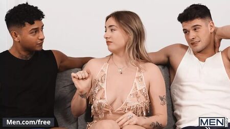 Ashton Summer espionne Malik Delgaty et Kenzo Alvarez – Ça donne le trio le plus torride qu'ils aient jamais eu - Hommes