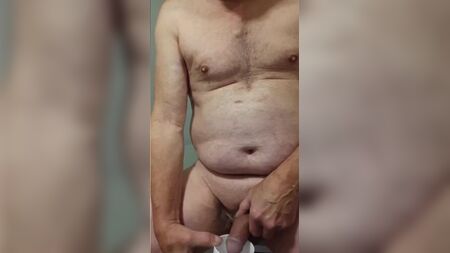 papa qui éjacule devant la webcam