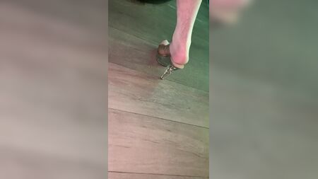 RAiNHA ViVi, une travestie dominatrice qui féminise ses esclaves