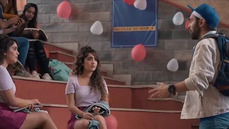 College Romance, saison 2, épisode 1 – série web