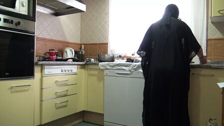 sexe en Arabie saoudite : vidéo amateur, femme baisée sauvagement