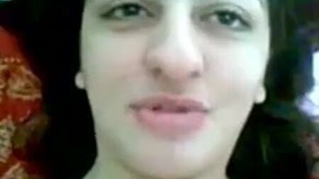 la belle SADAF Phudi