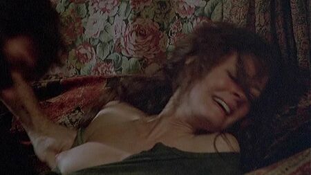 Susan Sarandon : seins et tétons nus dans *King of the Gypsies*