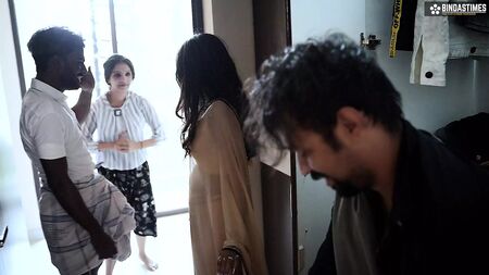 DESI : DES STARS DU PORNO INDIENES SE BATTENT POUR VRAI EN COULISSES ; LES COULISSES SE TRANSFORMENT EN BAISE HARD – FILM COMPLET