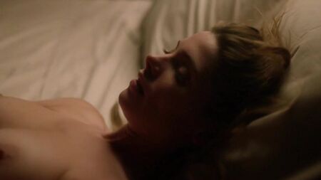 Ashley Greene nue