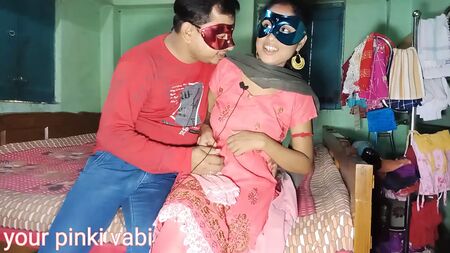 Un couple bengali fait l'amour tout nu chez eux