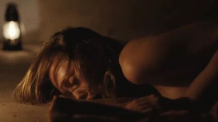 Elizabeth Olsen - Martha Marcy May Marlene (2011)
