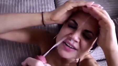 Bi Cum Addicts 2. Compilation bisexuelle : léchage de sperme et anulingus