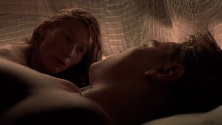 Tilda Swinton - La Plage (2000)