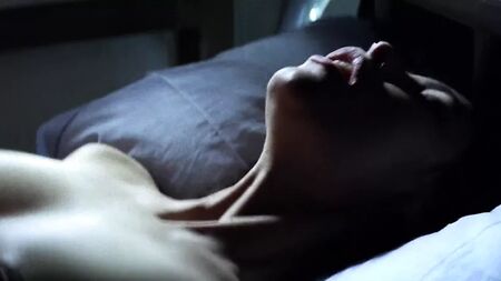 Mathilda May - « La teta y la luna » 02