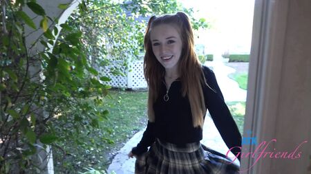 Madi Collins (POV amateur) : coup d'un soir et éjaculation interne – SANS PRÉSERVATIF