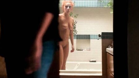 Lady Gaga nue : chatte et seins sur ScandalPlanet.Com