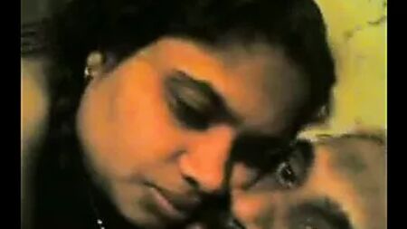 Une tante malayali en chaleur