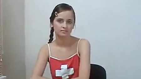 Une belle jeune fille pour son premier casting anal