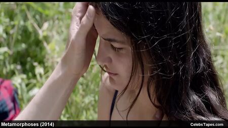 Célébrités adolescentes nues et scènes de sexe au cinéma