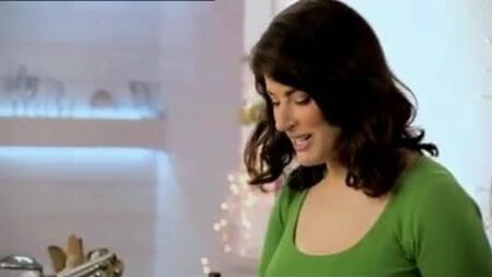 Nigella Lawson - Seins verts