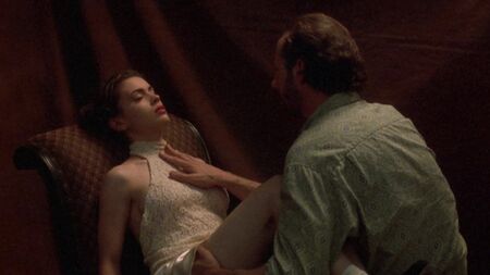Alyssa Milano - « Poison Ivy 2 : Lily » 08
