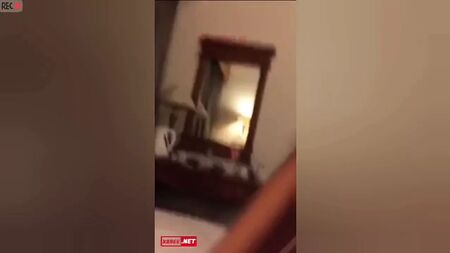 Fille indonésienne, orgasme avec éjaculation féminine