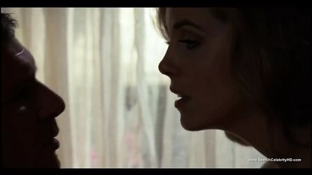 Scènes de nudité de Greta Scacchi - Presumed Innocent - HD