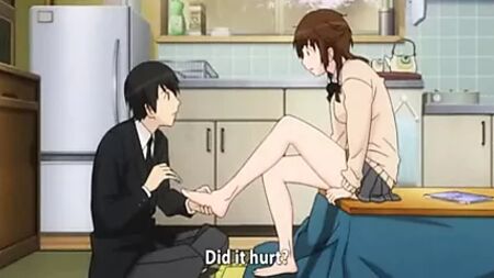 Scène d'anime sur le fétichisme des pieds, coupe des ongles