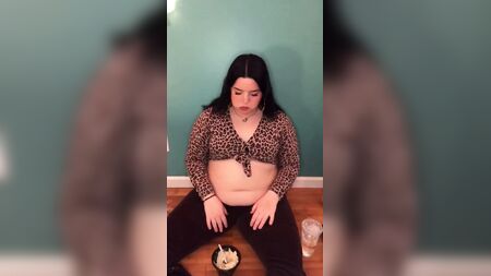 Dîner familial de BBW Mskristinaxo (avec rots)