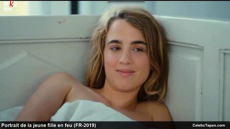 Adèle Haenel et Noémie Merlant : scènes de sexe nues et érotiques