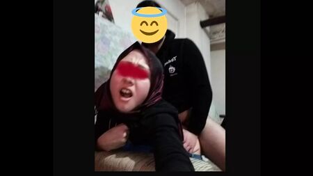 Un jeune homme au turban baise Rabiayi - Vidéo turque divulguée