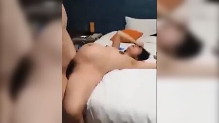 Une Chinoise enceinte se fait baiser