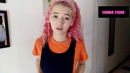 La baby-sitter me suce la bite et je jouis dans sa bouche (POV)