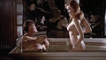MONIQUE GABRIELLE ET MARCIA KARR NUES (1983)