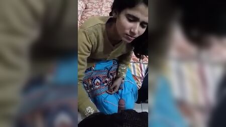 La vidéo de sexe entre un couple du Pendjab comporte plusieurs parties