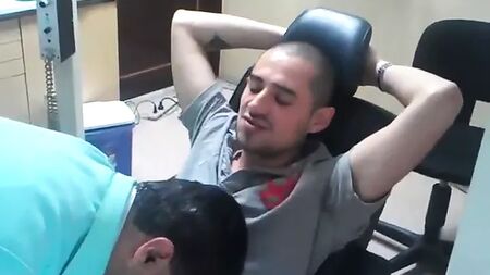 Se faire aspirer chez le dentiste