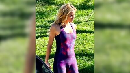 Photos de Kate Hudson lors d'une séance photo de yoga