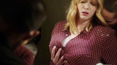 La scène de sexe de Christina Hendricks sur ScandalPlanet.Com