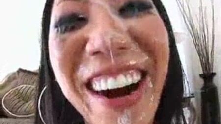 Tia Ling en plein visage