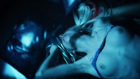 Hunter Schafer - Euphoria, saison 1, épisode 7 (2019)