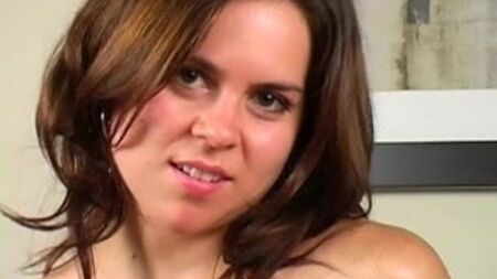 Emily - Ta coach en masturbation du jour - JOI