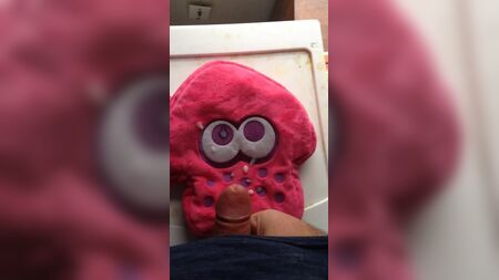 Je m'amuse à éclabousser ma pochette en peluche Squid de Splatoon 2