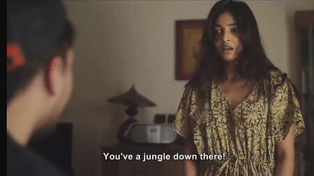 L'actrice Radhika Apte montre son vagin