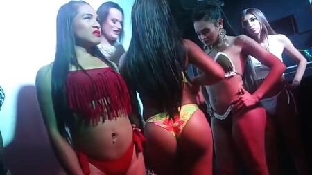 Tous les mannequins transgenres