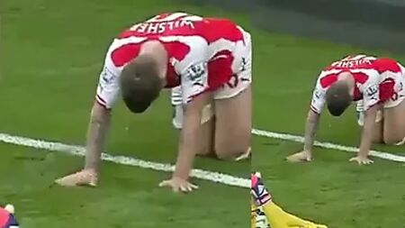 Bosse au pantalon d'un footballeur hétéro