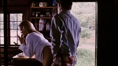 Trine Dyrholm nue dans *Les plus grands héros* (1996)