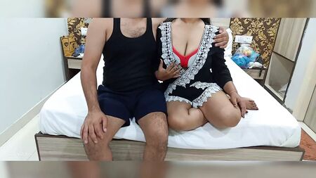 Sexe entre frère et sœur indiens, doublé en hindi, xxx