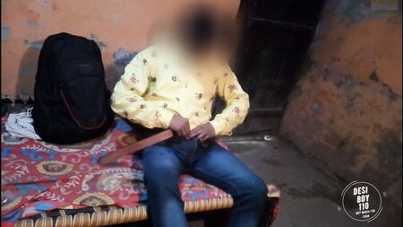 « Porn Boy, tu vas bander, ma bite est énorme, mon gars ! » Vidéo porno n° 110