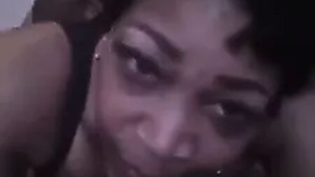 Une mamie noire se fait baiser